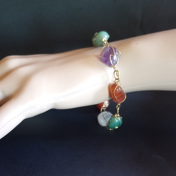 VINTAGE NATURAL GEMSTONES JADE CARNELIAN AMETHYST BRACELET CAGED DESIGN - Picture 2 of 7